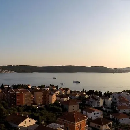 In With Seaview, Air Condition, Wifi, Washing Machine 3*