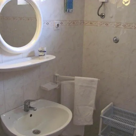 In With Seaview, Air Condition, Wifi, Washing Machine 3*