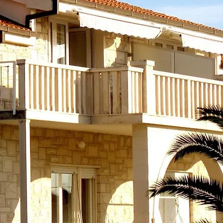 Guest house In With Seaview, Air Condition, Wifi, Washing Machine 3*