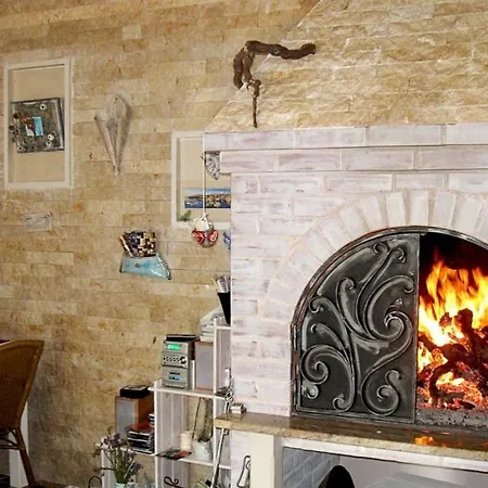 In With Seaview, Air Condition, Wifi, Washing Machine Guest house Trogir